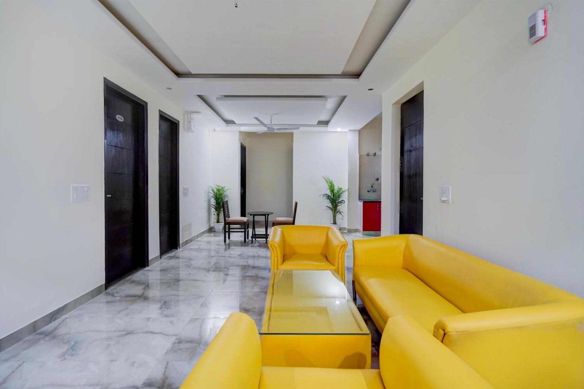Townhouse Delight Inn Gurgáon Kültér fotó