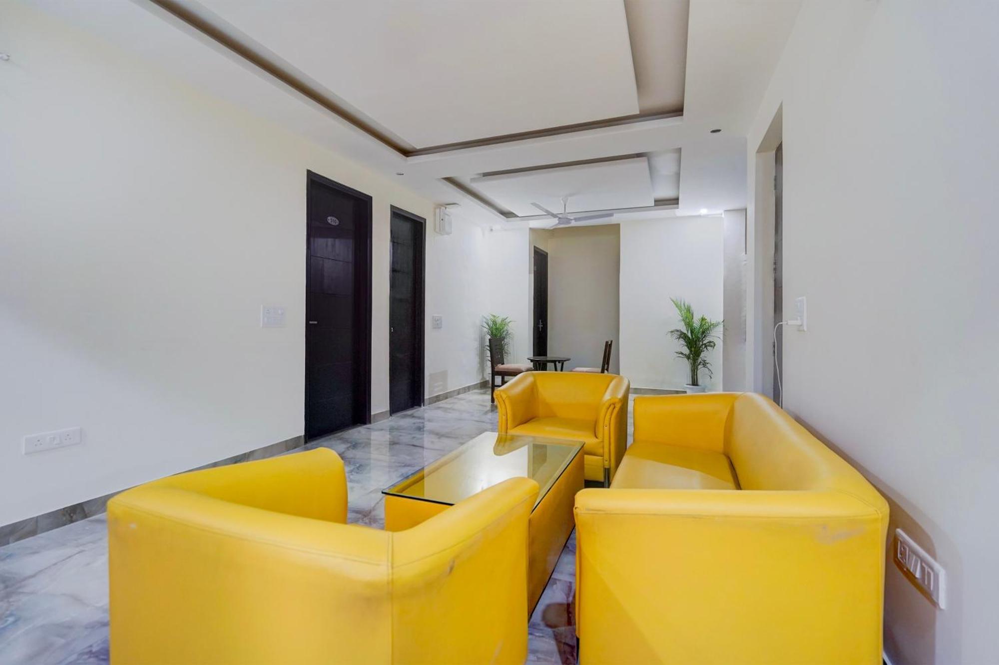 Townhouse Delight Inn Gurgáon Kültér fotó